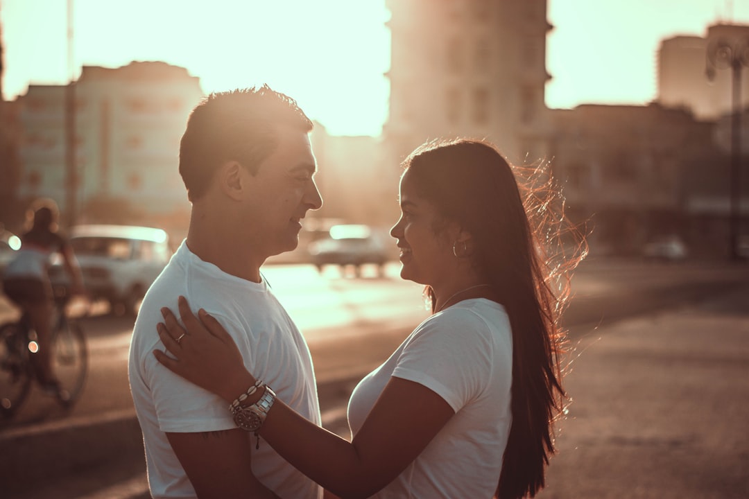 What My 3 Experiences of Losing Myself in Relationships Taught Me